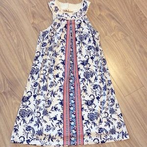 Great mid length High neck dress for a spring or summer event!